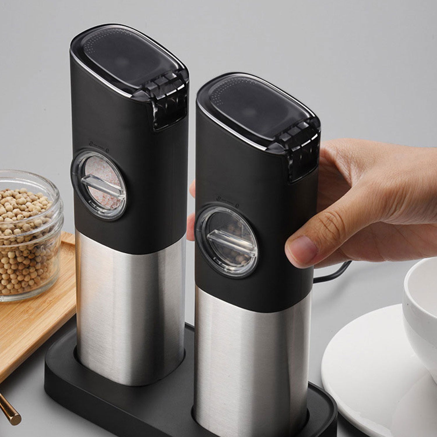 Rechargeable Ceramic Electric Spice Grinder — Easy Seasoning